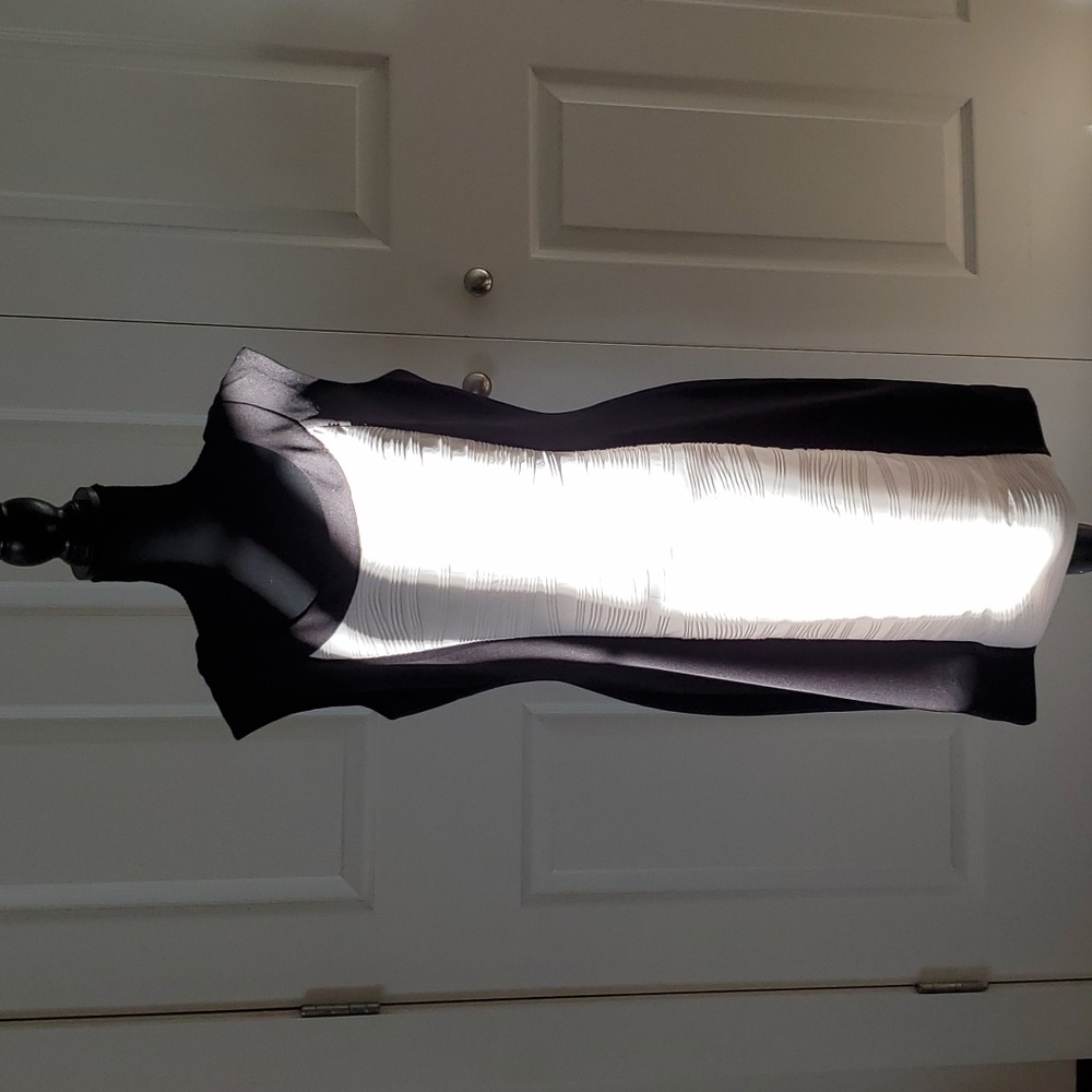 Stunning Black and White Cocktail Dress Size 10